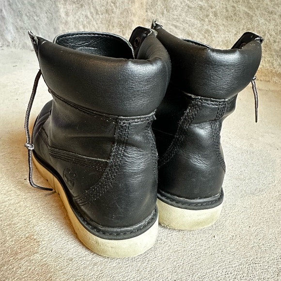 Timberland Black Kenniston 6in Lace-Up Boot - Women's size 8. EUC - Picture 6 of 12